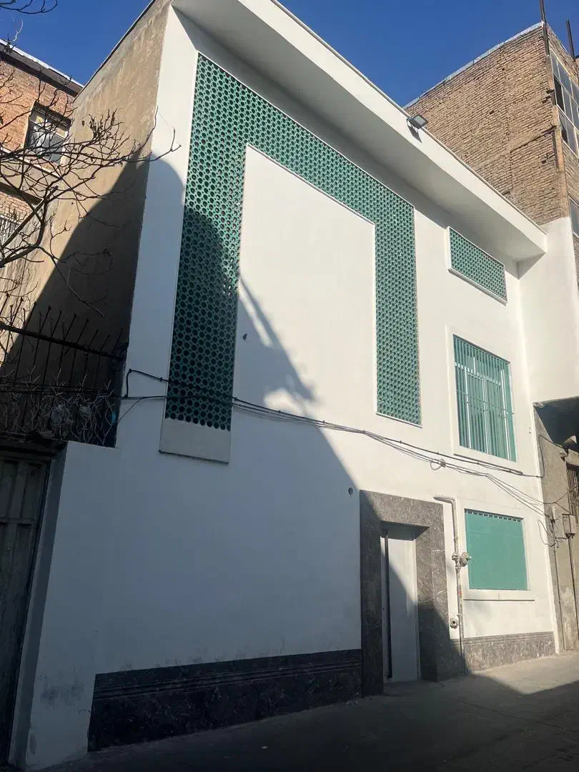 فروش زمین ۱۰۰ متری در میدان فردوسی خیابان(لالزار)|فروش زمین و ملک کلنگی|تهران, فردوسی|دیوار