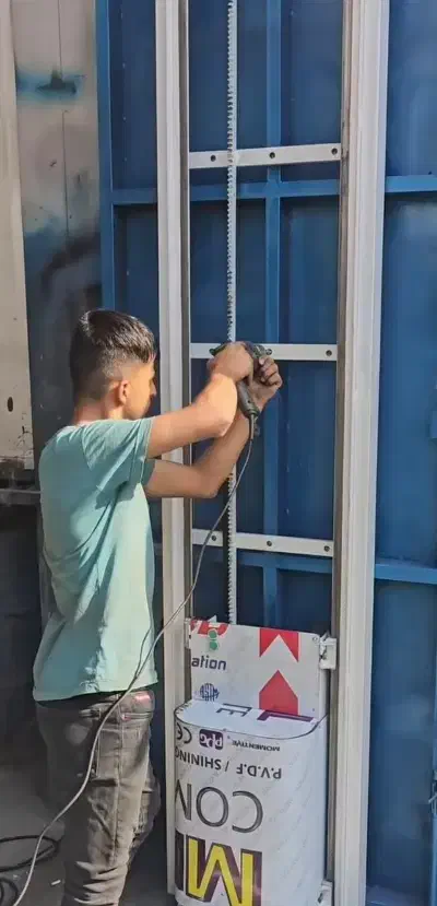 شاگرد و کمک نصاب با حقوق بالا|استخدام صنعتی، فنی، مهندسی|مراغه, |دیوار