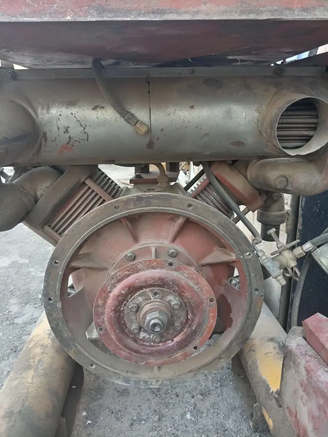 سیلندر کمپرسورباد پیستونی اطلس کوپکو بلژیک|ماشین‌آلات صنعتی|بردسکن, |دیوار