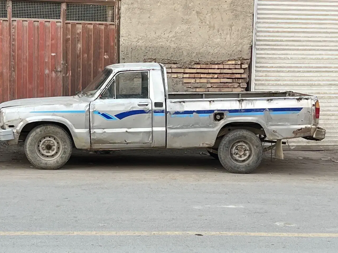 وانت مزدا ۱۶۰۰ مدل ۷۲|خودرو سواری و وانت|گرگان, |دیوار