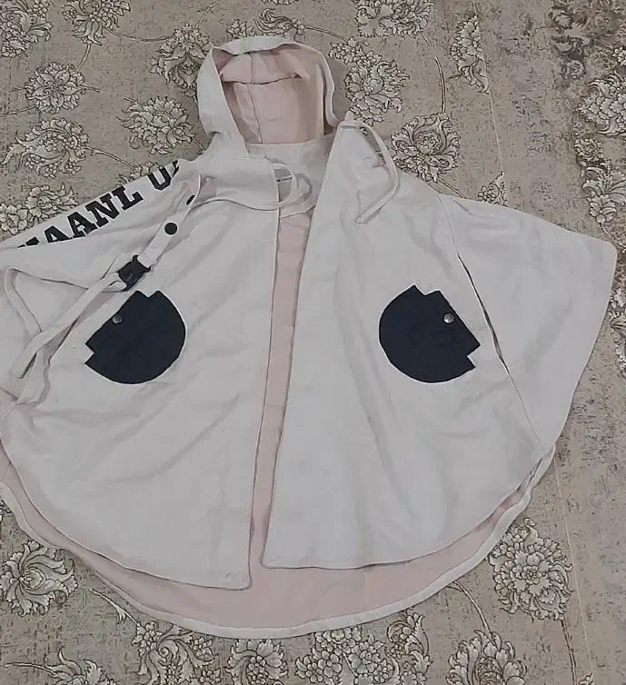 انواع لباس در حد نو|لباس|کوه چنار, |دیوار