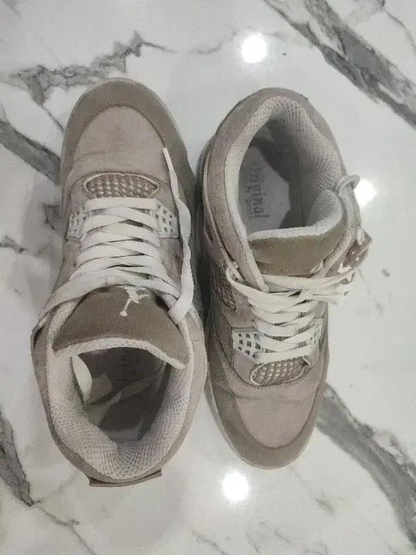 کفش جردن فور سایز ۴۱|کیف، کفش، کمربند|هشتگرد, شهرک ولیعصر (مصلی)|دیوار