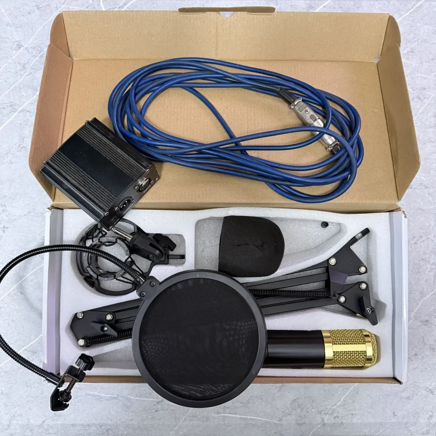 فروش اقساطی میکروفون استودیویی مخصوص گیم و استریم|صوتی و تصویری|رشت, بازار|دیوار