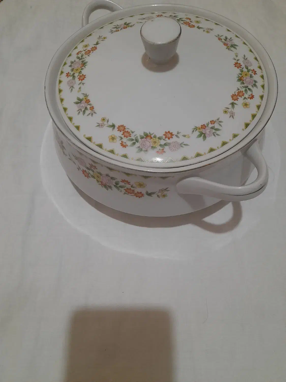 سوپ خوری .میوه خوری .دیس .کاسه|ظروف سرو و پذیرایی|خسروشاه, |دیوار