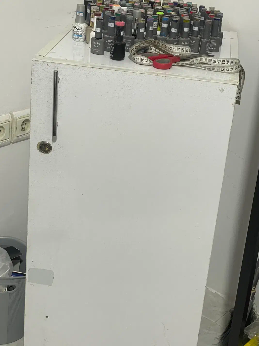 کمد و پاف و ژل لاک|آرایشگاه و سالن‌های زیبایی|مشهد, سرافرازان|دیوار