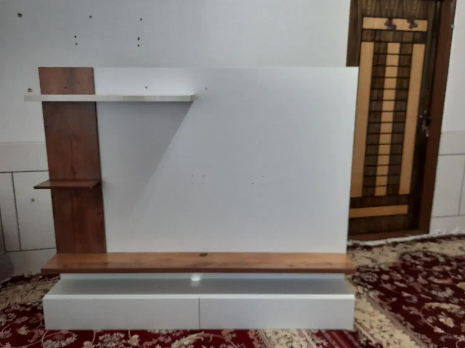 میز تلویزون ام دی اف شش ماه کار کرده شده|میز تلویزیون|پیر بکران, |دیوار