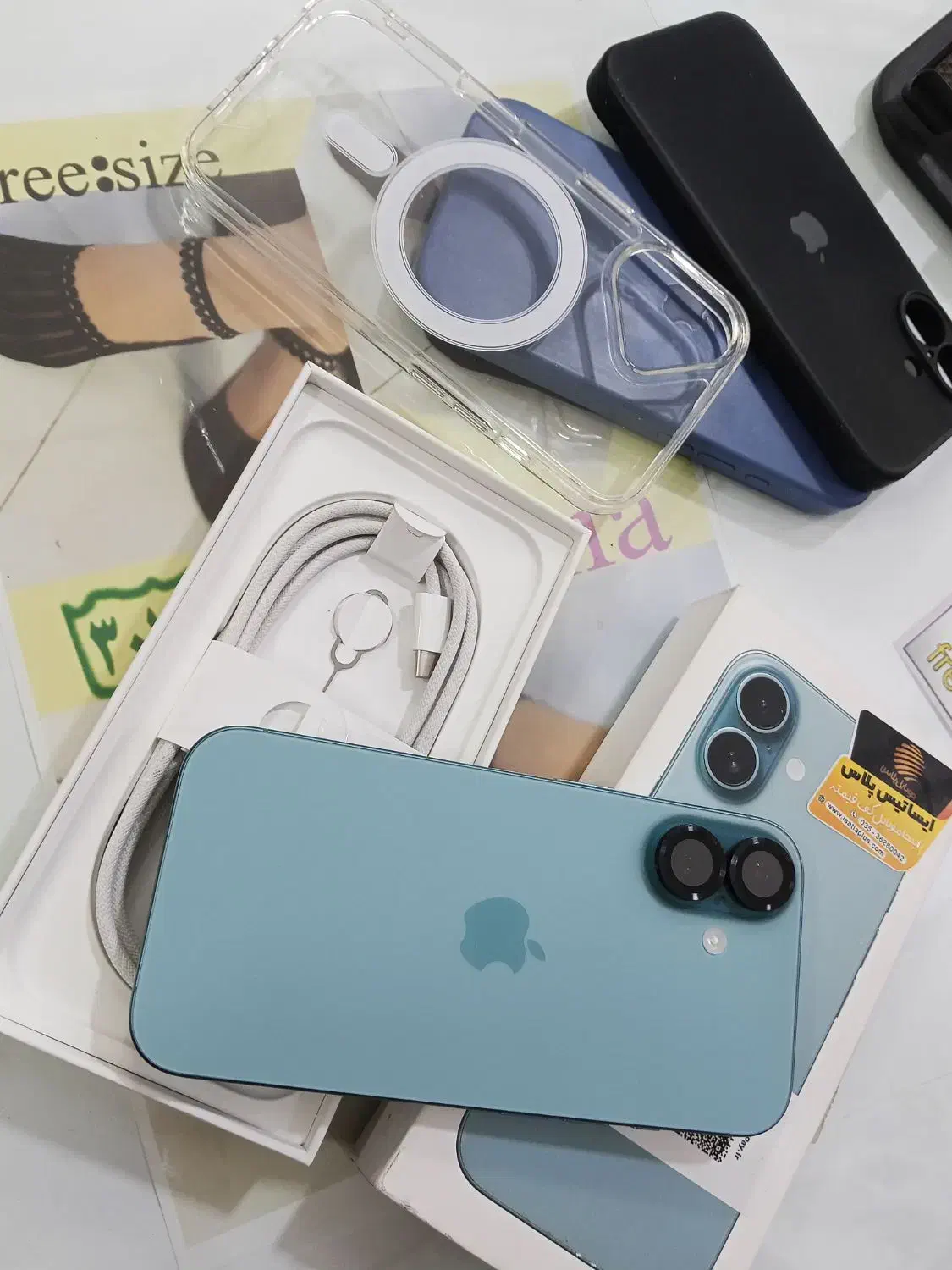 ایفون ۱۶ نرمال باطری ۱۰۰|موبایل|یزد, |دیوار