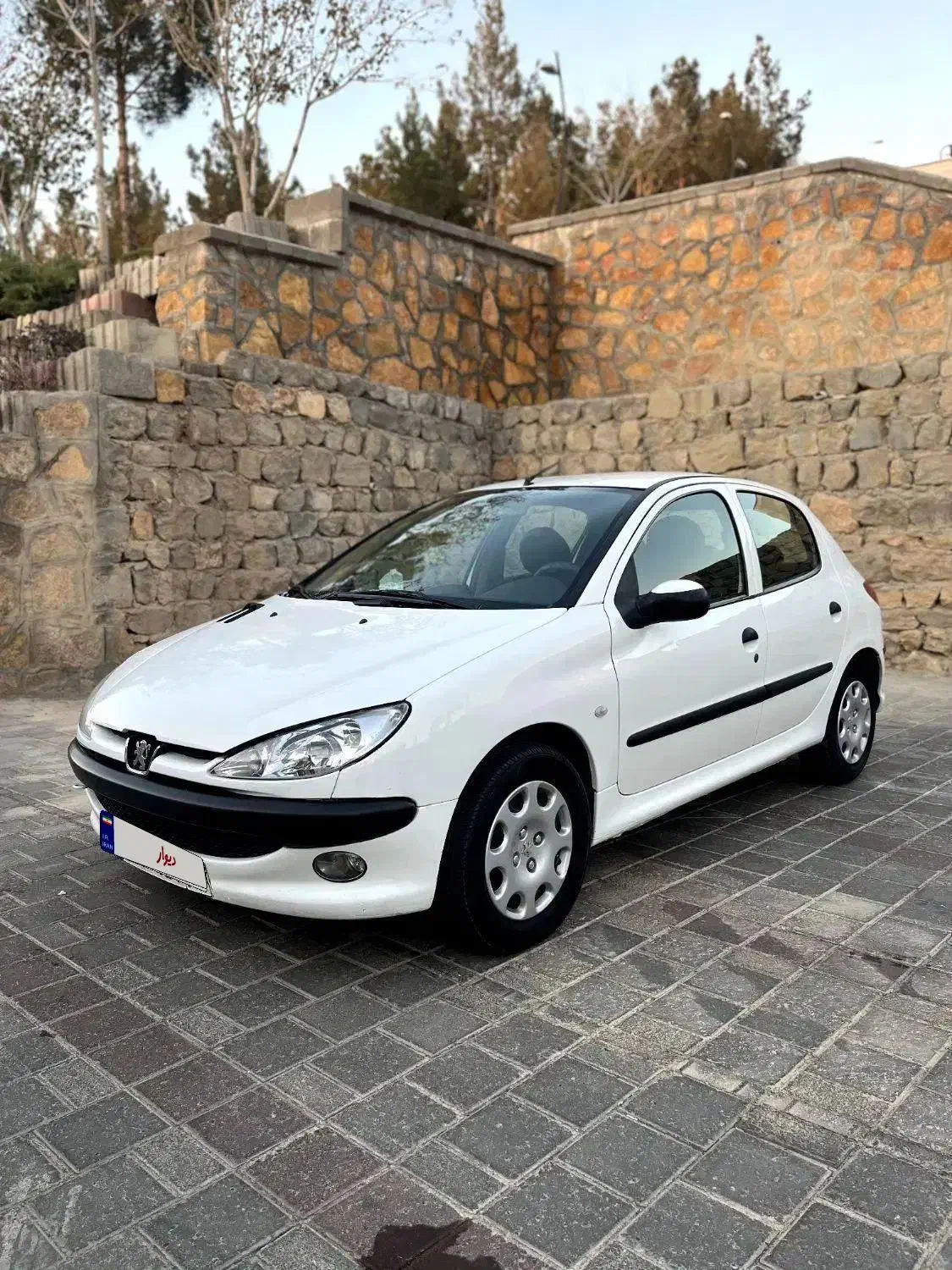 ۲۰۶ تیپ۵ مدل ۹۵ خانگی|خودرو سواری و وانت|تبریز, |دیوار