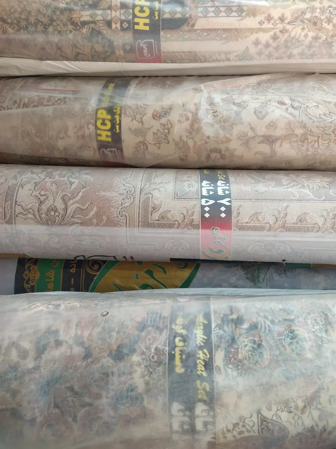 فرش زمرد کاشان|فرش|اصفهان, گلزار|دیوار