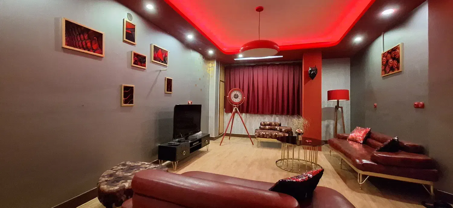 اجاره سوییت اپارتمان مبله در ۴باغ بالا|اجارهٔ کوتاه‌مدت آپارتمان و سوئیت|اصفهان, سعادت‌آباد|دیوار