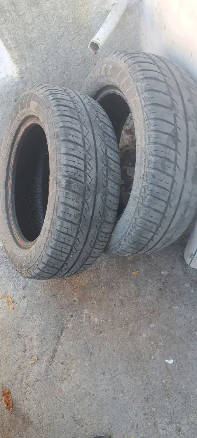 چها حلقه لاستیک|قطعات یدکی و لوازم جانبی|قروه, |دیوار