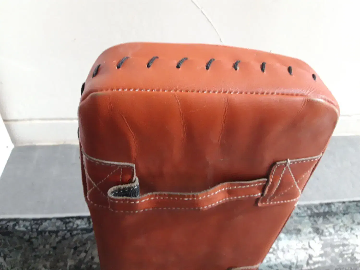 میت چرم|تجهیزات ورزشی|رباط‌کریم, رباط‌کریم|دیوار