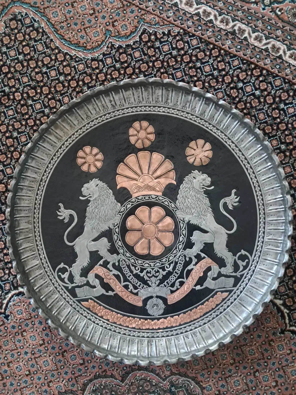 مجمعه مسی قلم زنی شده|کلکسیون اشیاء عتیقه|بیرجند, |دیوار