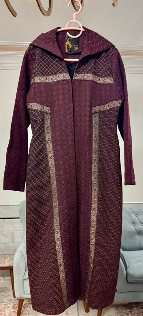 پالتو شیک مجلسی|لباس|کاشان, درب اصفهان|دیوار