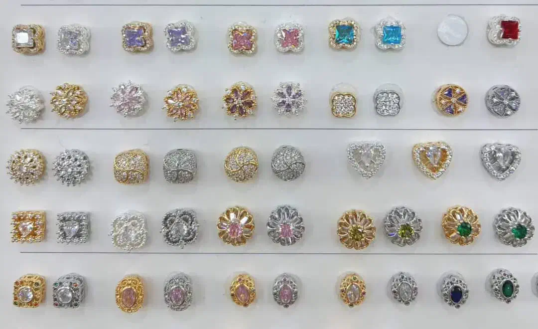 منشی خانم (مدیر داخلی واحد طلا)|استخدام اداری و مدیریت|تهران, بازار|دیوار