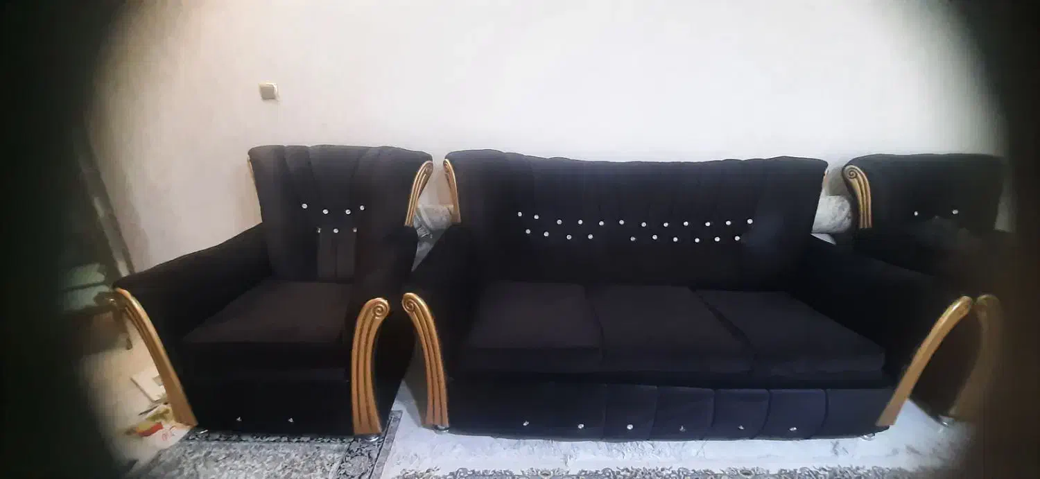 مبل راحتی بسیار سالم و تمیز همراه جلو مبلی|مبلمان خانگی و میز عسلی|شاهدشهر, |دیوار