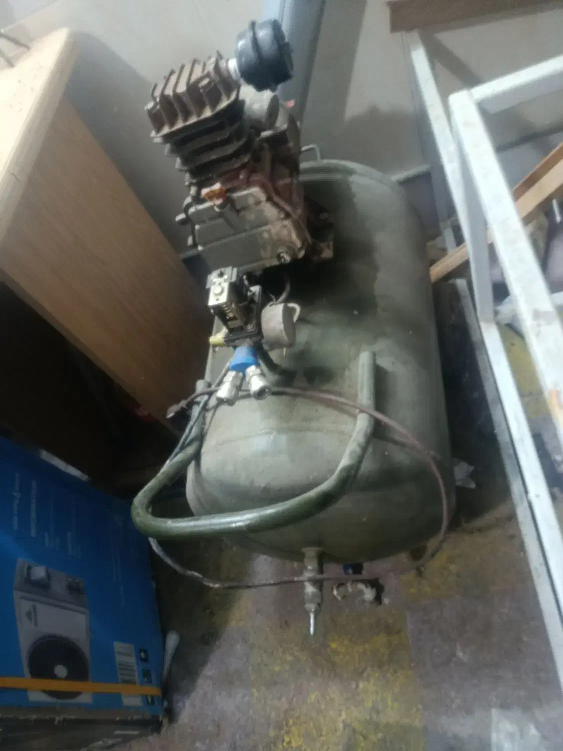 پمپ باد 1|ابزارآلات|گالیکش, |دیوار