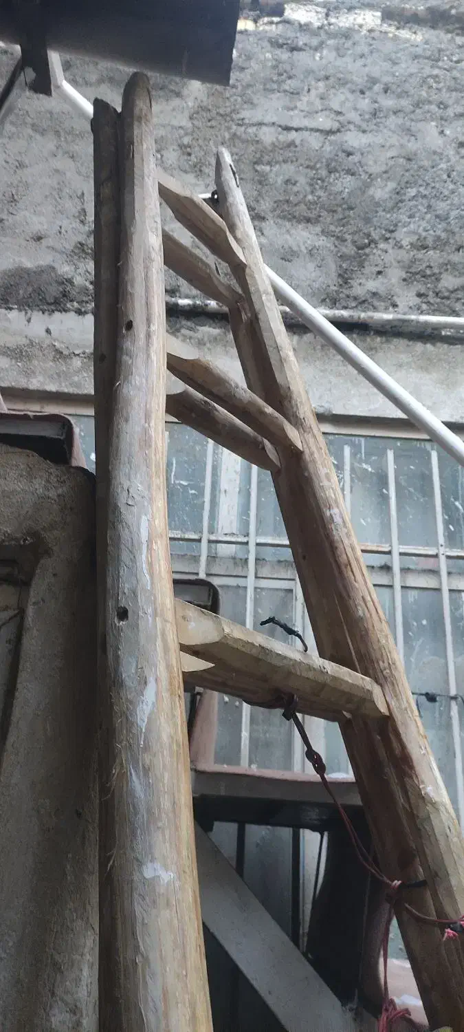 نردبان چوبی دوطرفه ۴متری مرغوب|ابزارآلات|مشهد, ایثارگران|دیوار