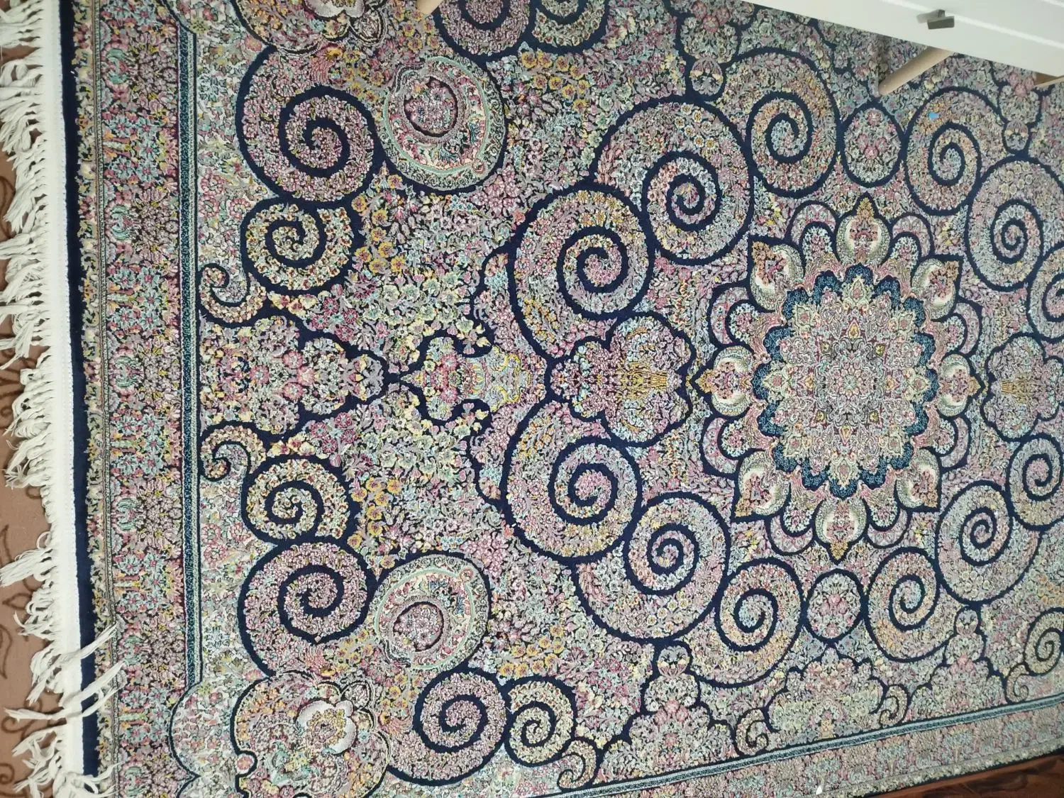 فروش 2تخته فرش 9و 6|فرش|شیراز, منطقه هوایی شهید دوران|دیوار