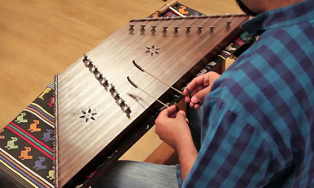 سنتور در حد نو|سازهای سنتی|شوش, |دیوار