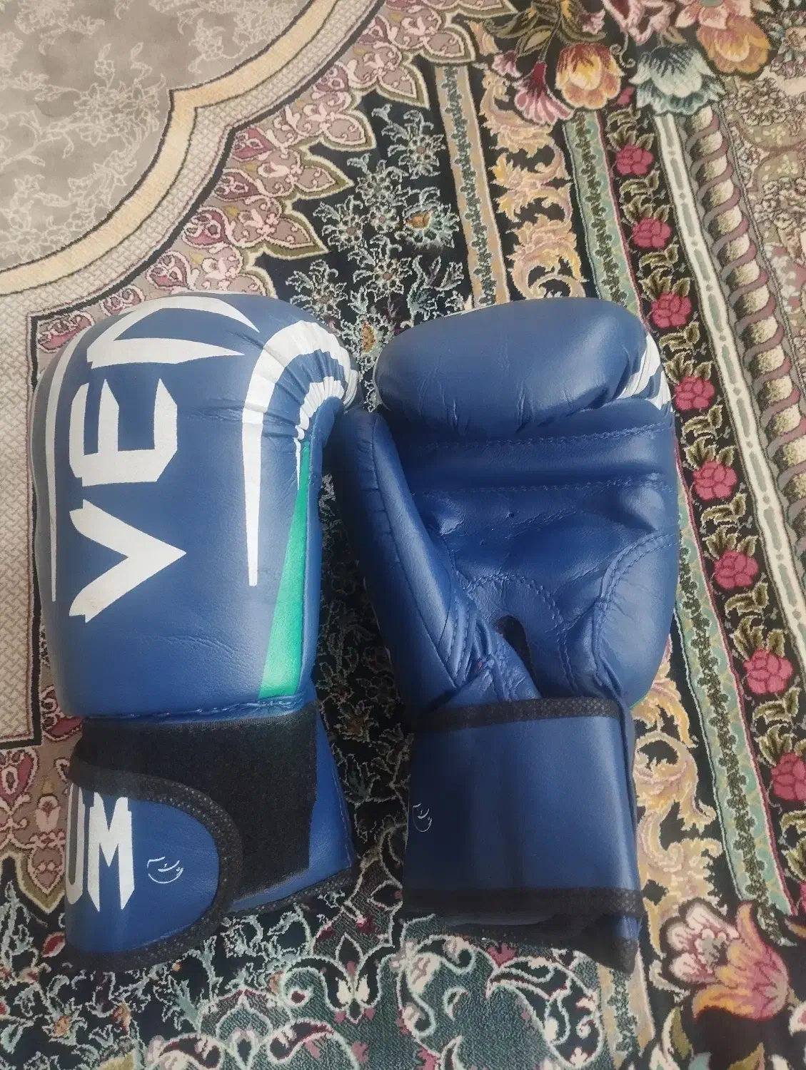 دستکش بوکس محافظ لثه شلوارک زانو بند کلاه باند|تجهیزات ورزشی|تهران, ازگل|دیوار