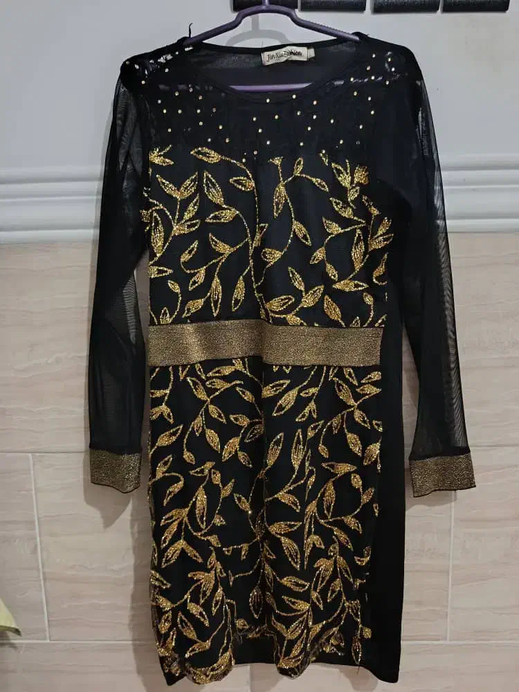 لباس|لباس|برازجان, |دیوار