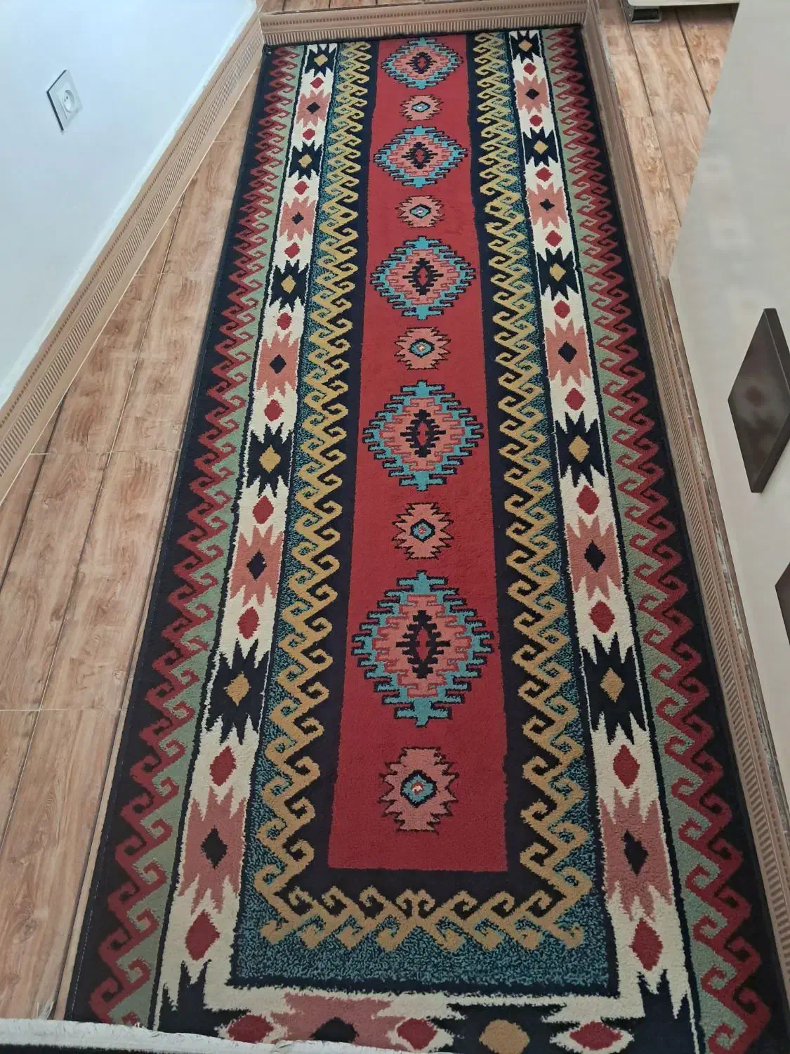 کناره گلیم|گلیم، جاجیم، گبه|خرم‌آباد, |دیوار