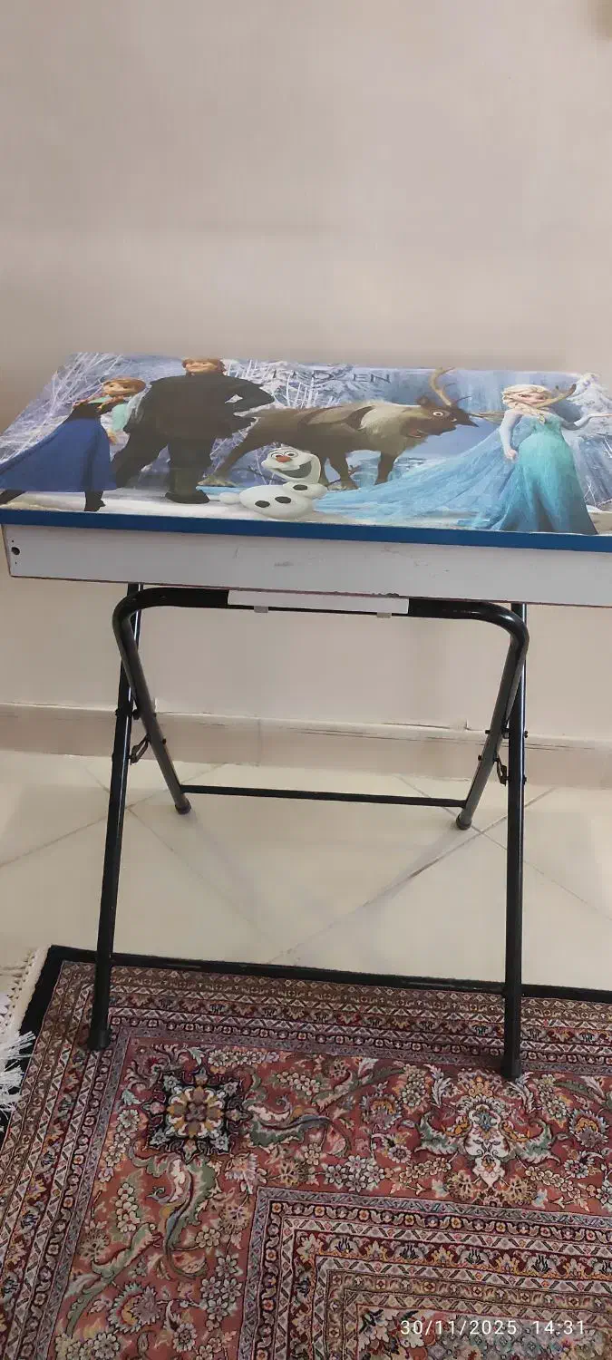 میز تحریر کودک|میز تحریر و کامپیوتر|ری, منصوریه منگل|دیوار