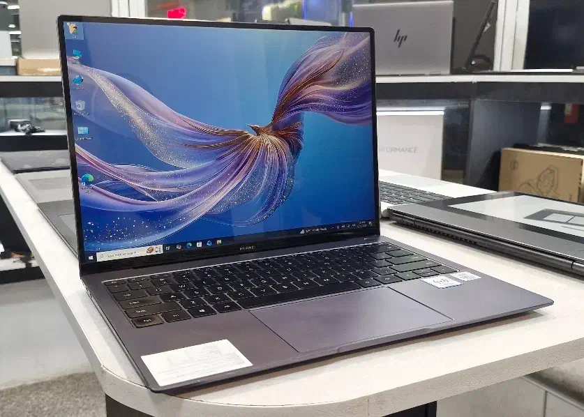 لپتاپ هوآوی huawei|رایانه همراه|تهران, فلسطین (میدان انقلاب)|دیوار