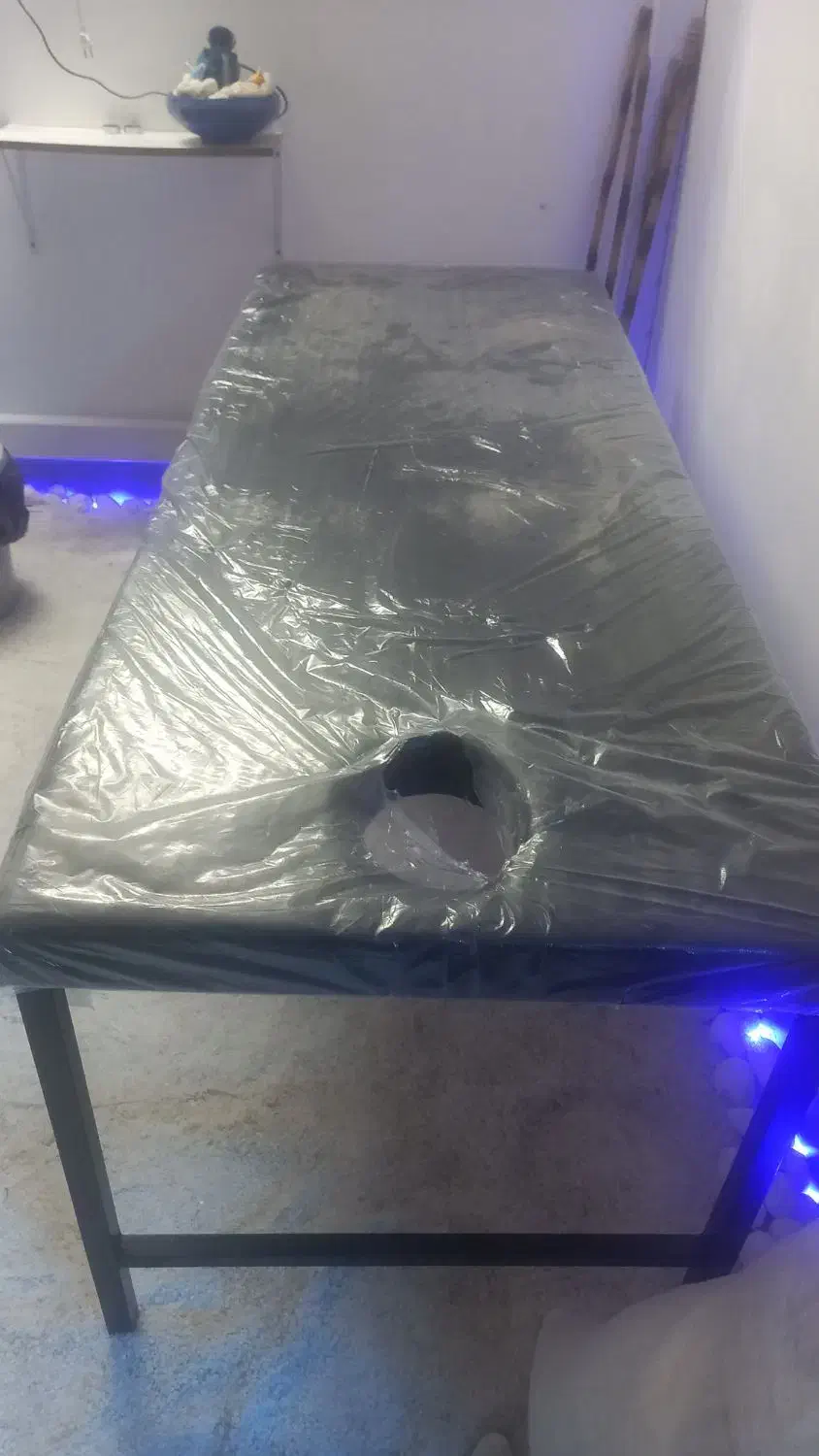 فروش یک عدد تخت ماساژ نو|آرایشگاه و سالنهای زیبایی|اصفهان, حسینآباد|دیوار