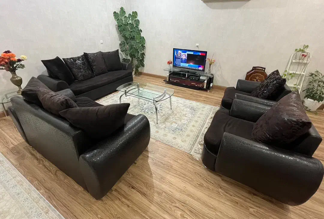 فروش مبل راحتی و میز جلومبلی|مبلمان خانگی و میز عسلی|آبدانان, |دیوار