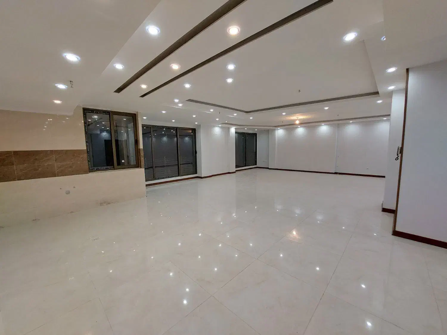 ۲۳۵متر/۴خواب/بزرگ دلباز/خیابان دانشگاه/نقد تهاتر|فروش آپارتمان|شیراز, ابیوردی|دیوار