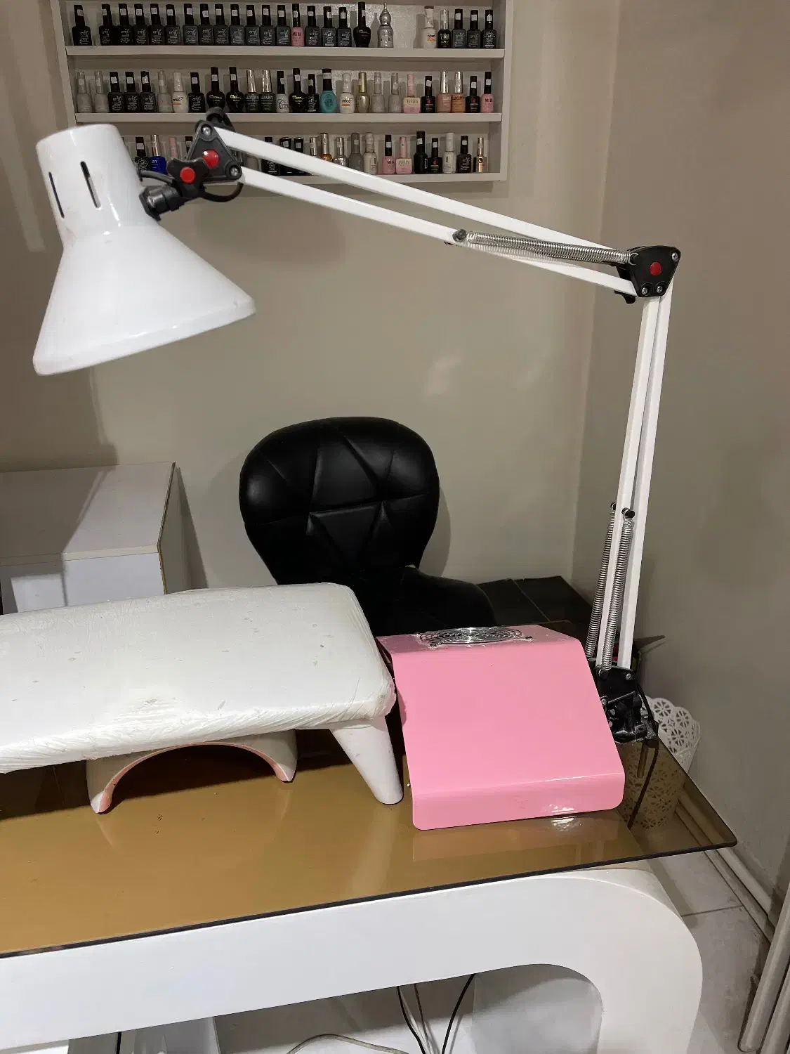 چراغ مطالعه|لامپ و چراغ|تهران, آبشار تهران (دریاچه)|دیوار