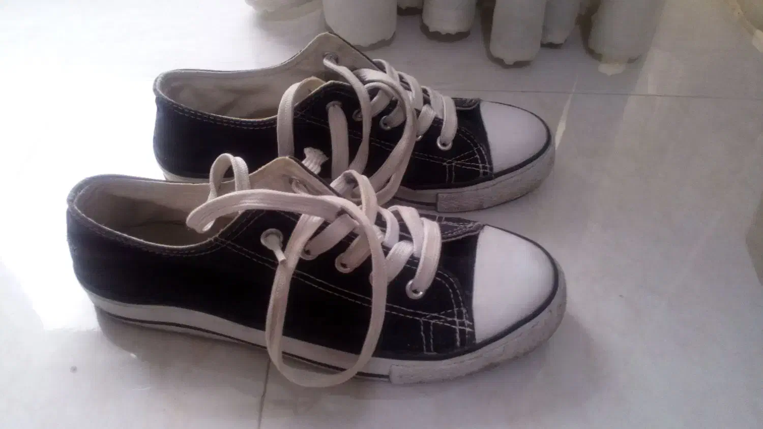 تعدادی کفش سایز ۳۸|کیف، کفش، کمربند|ساری, |دیوار