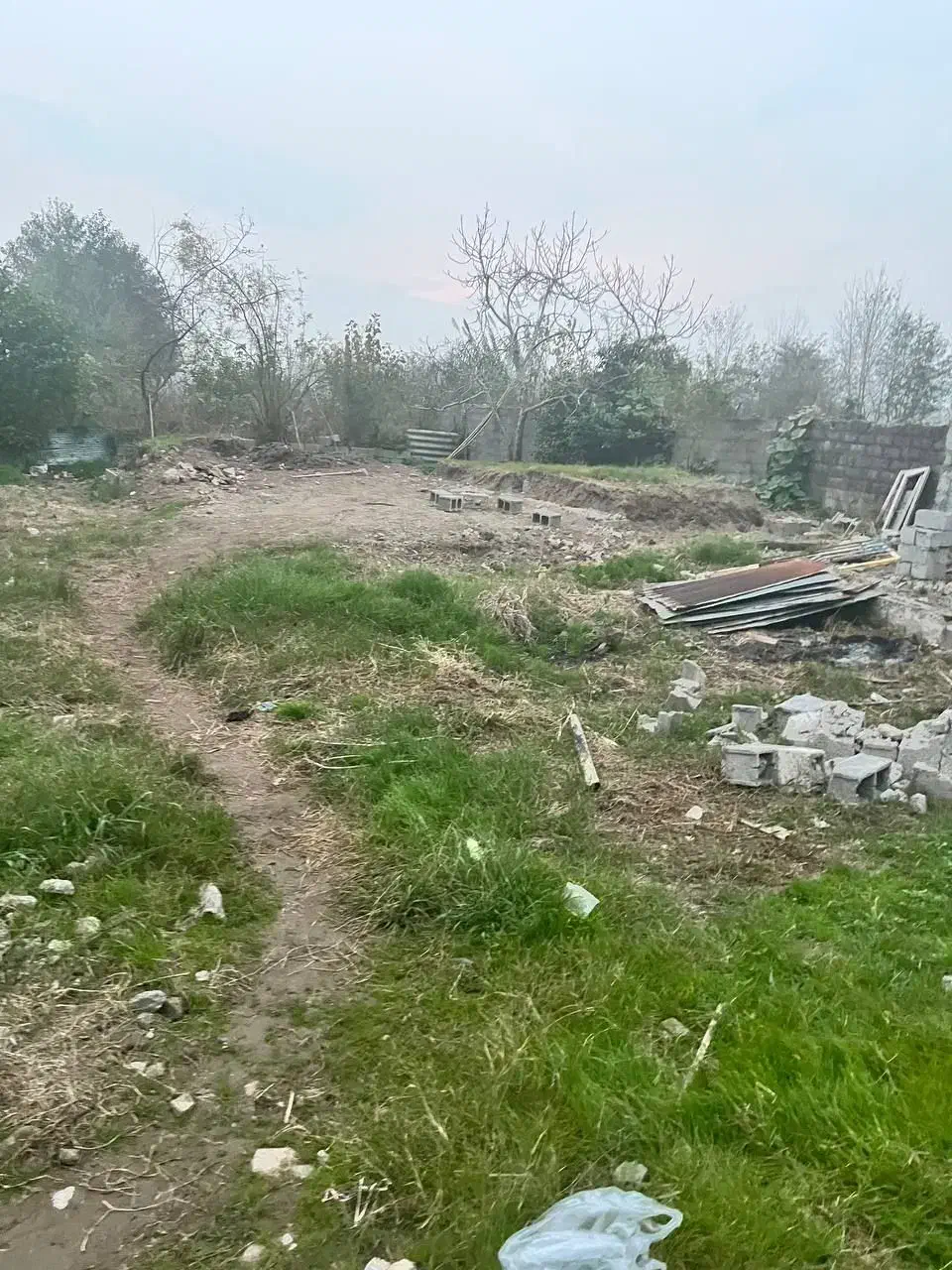 ۳۰۰ متر زمین مسکونی با نامه نزدیک منطقه آزاد|فروش زمین و ملک کلنگی|زیباکنار, |دیوار