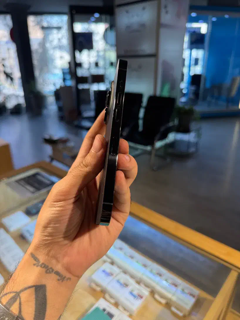 اپل iphone 14 pro با حافظهٔ ۲۵۶ گیگابایت|موبایل|تهران, عباس‌آباد|دیوار