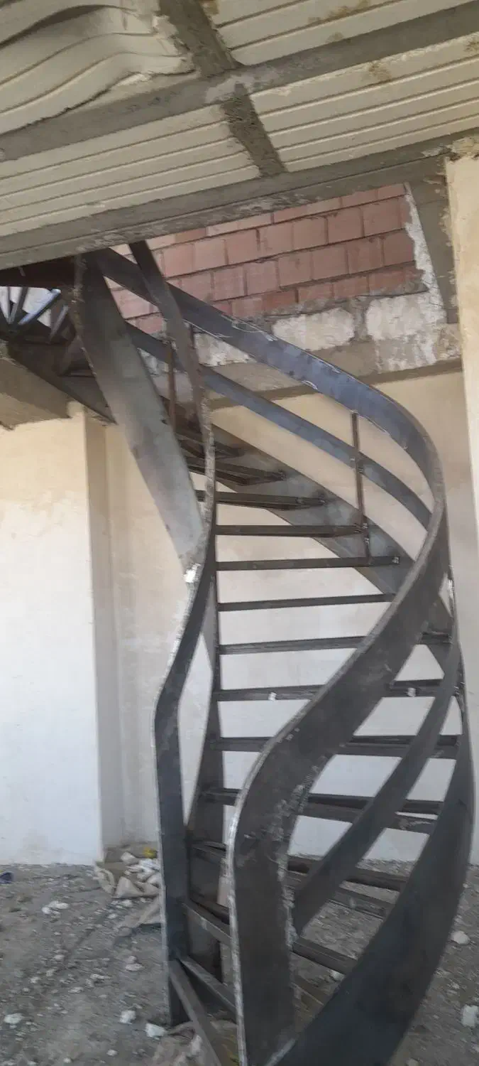 پله گرد پله دوبلکس|خدمات پیشه و مهارت|همدان, |دیوار