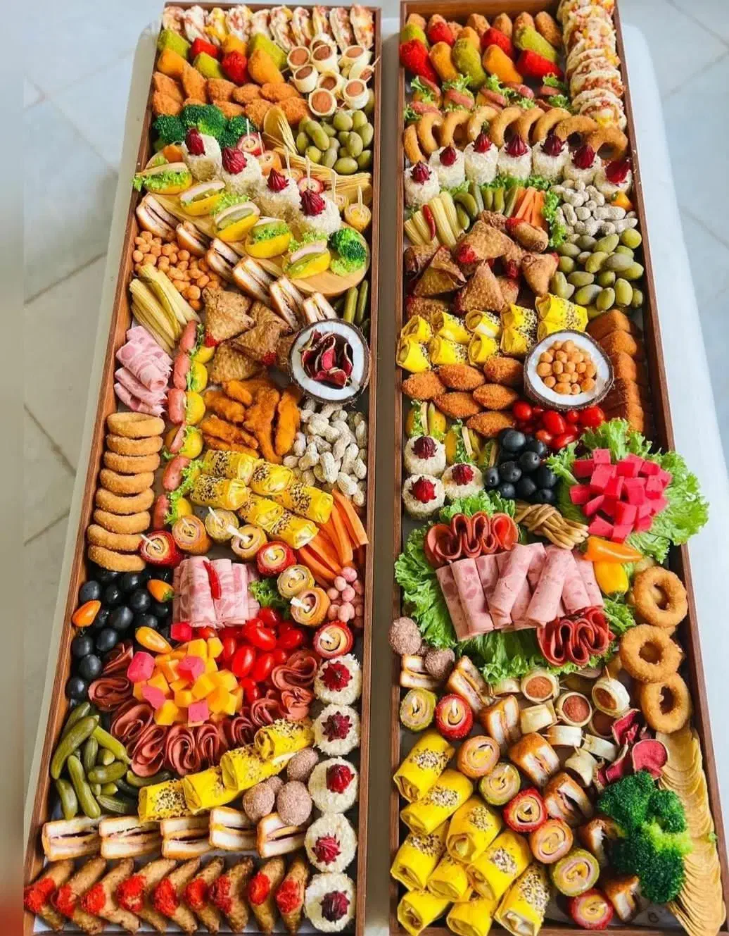 فینگرفود دسر غذا کیلویی چیدمان میز مراسم|خوردنی و آشامیدنی|شاهینشهر, شهرک پردیس|دیوار