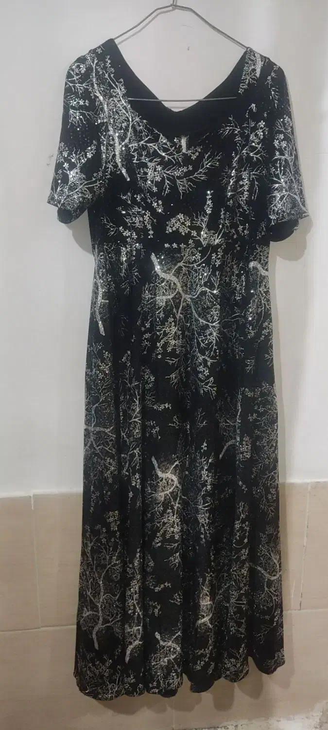 لباس مجلسی زنانه|لباس|طارم (زنجان), |دیوار