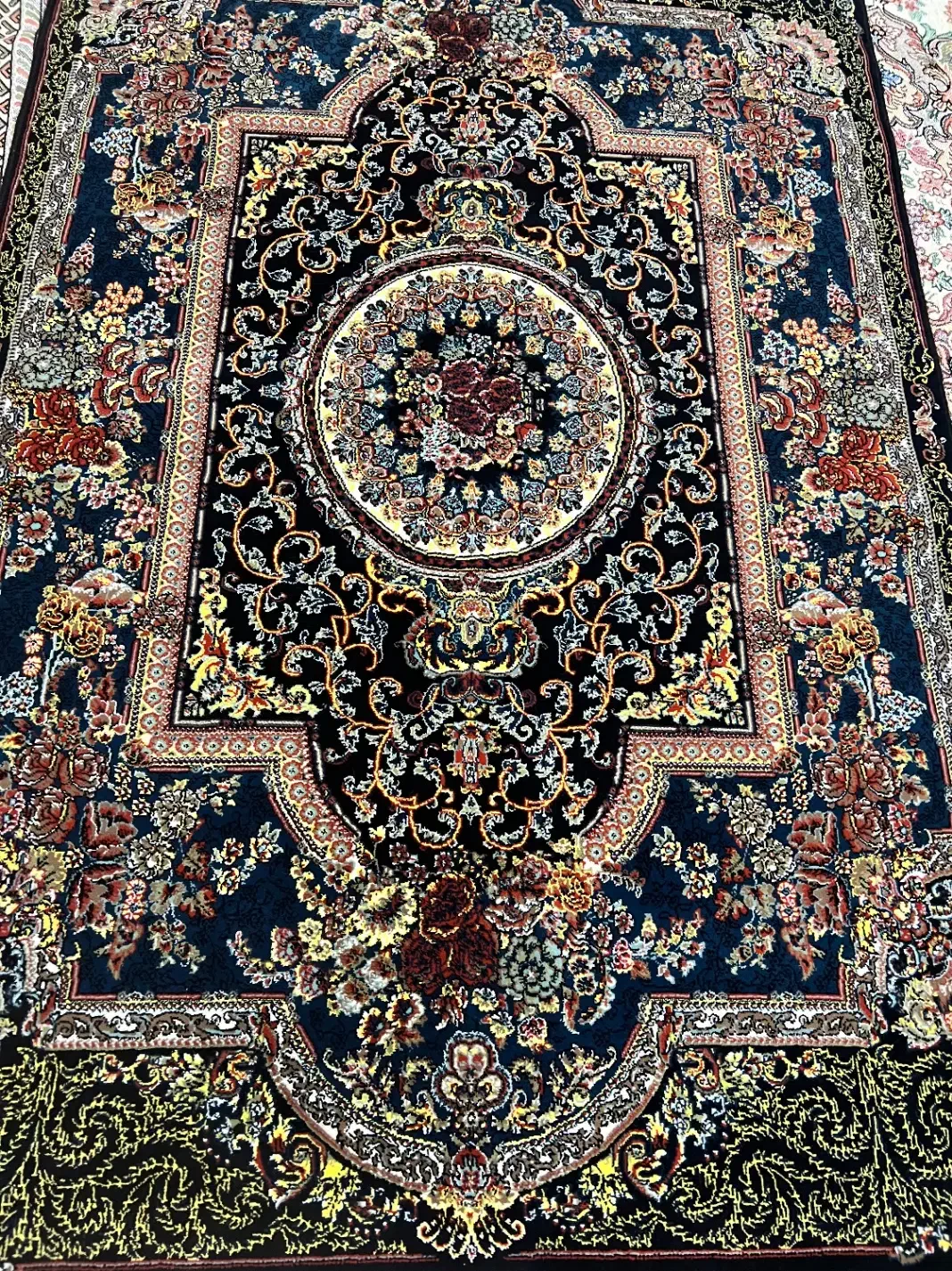 فرش کناره یک در یک ونیم|فرش|تهران, شهرک طالقانی|دیوار