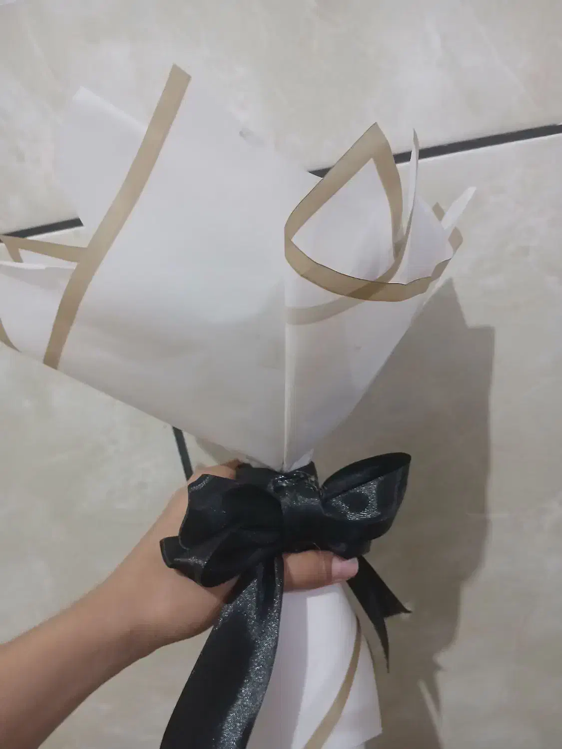 دست گل با ربان|گل مصنوعی|ایذه, |دیوار