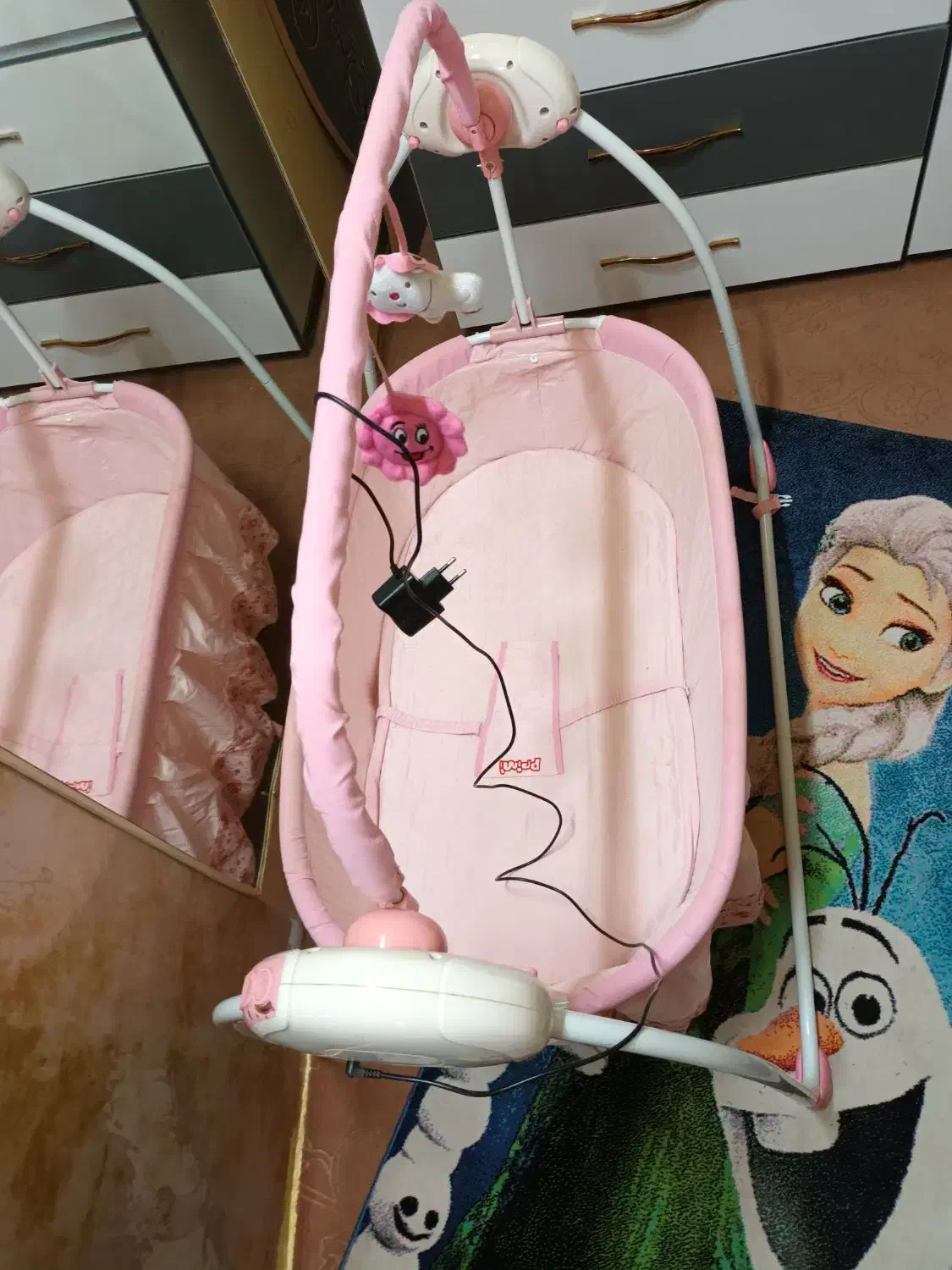 گهواره برقی ولوازم سیسمونی کودک|اسباب و اثاث بچه|بابل, |دیوار