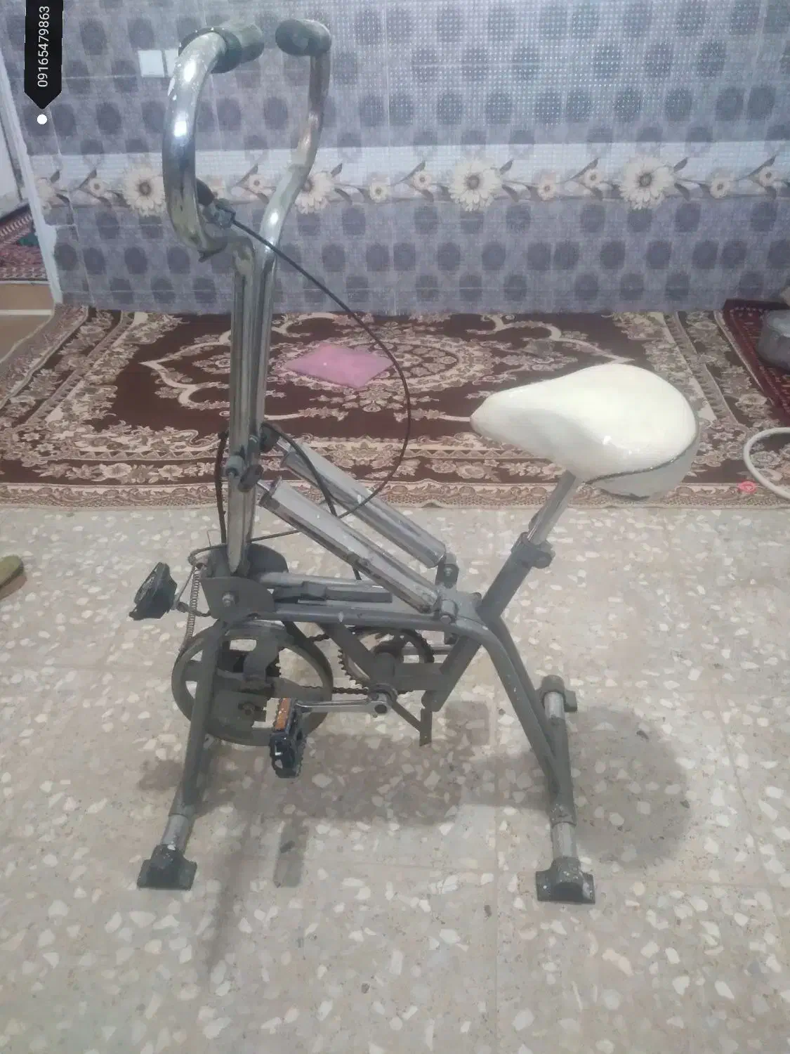 دوچرخه ثابت و میز پرس|تجهیزات ورزشی|خرم‌آباد, |دیوار