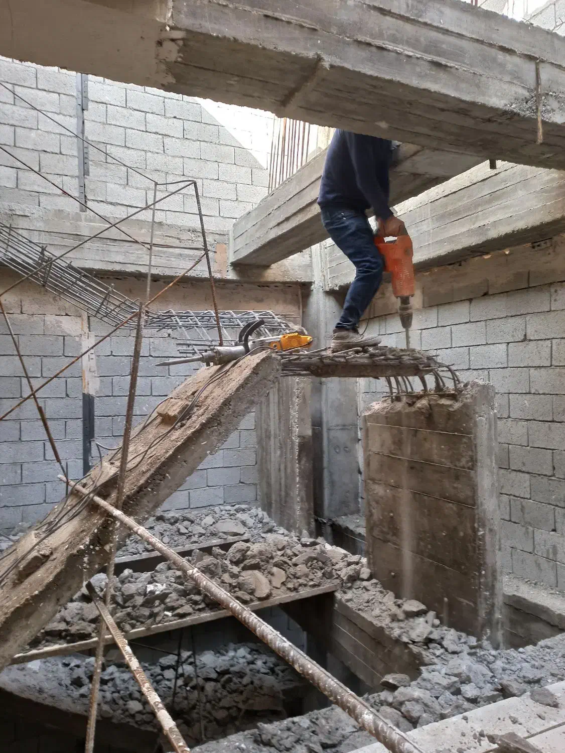 بتن کنی  و  تخریب « قیمت  رضایت مشتری »« ائلدار »|خدمات پیشه و مهارت|تبریز, |دیوار