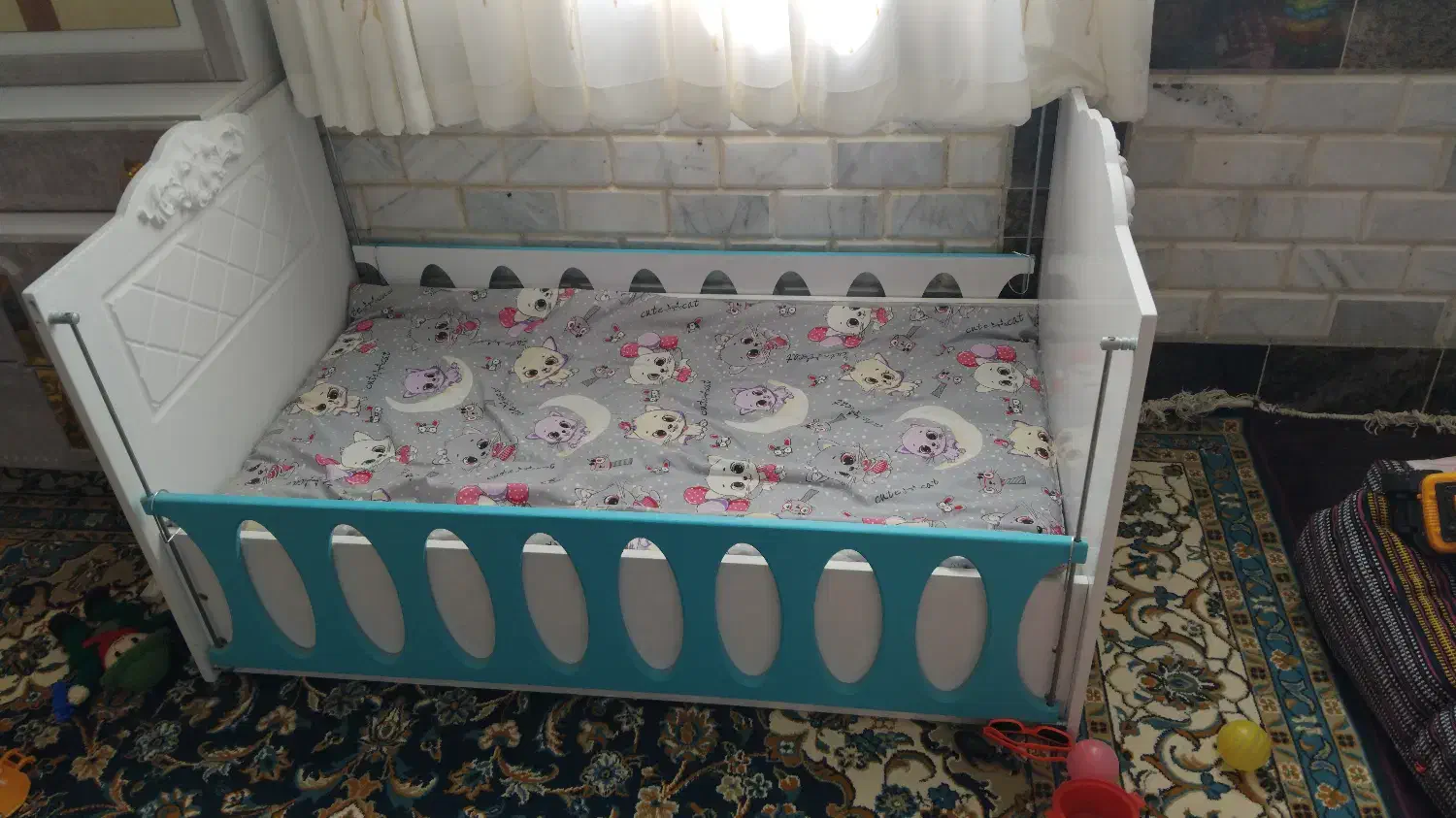 تخت نوزاد ، نو و استفاده نشده|تخت و صندلی بچه|بیرجند, |دیوار