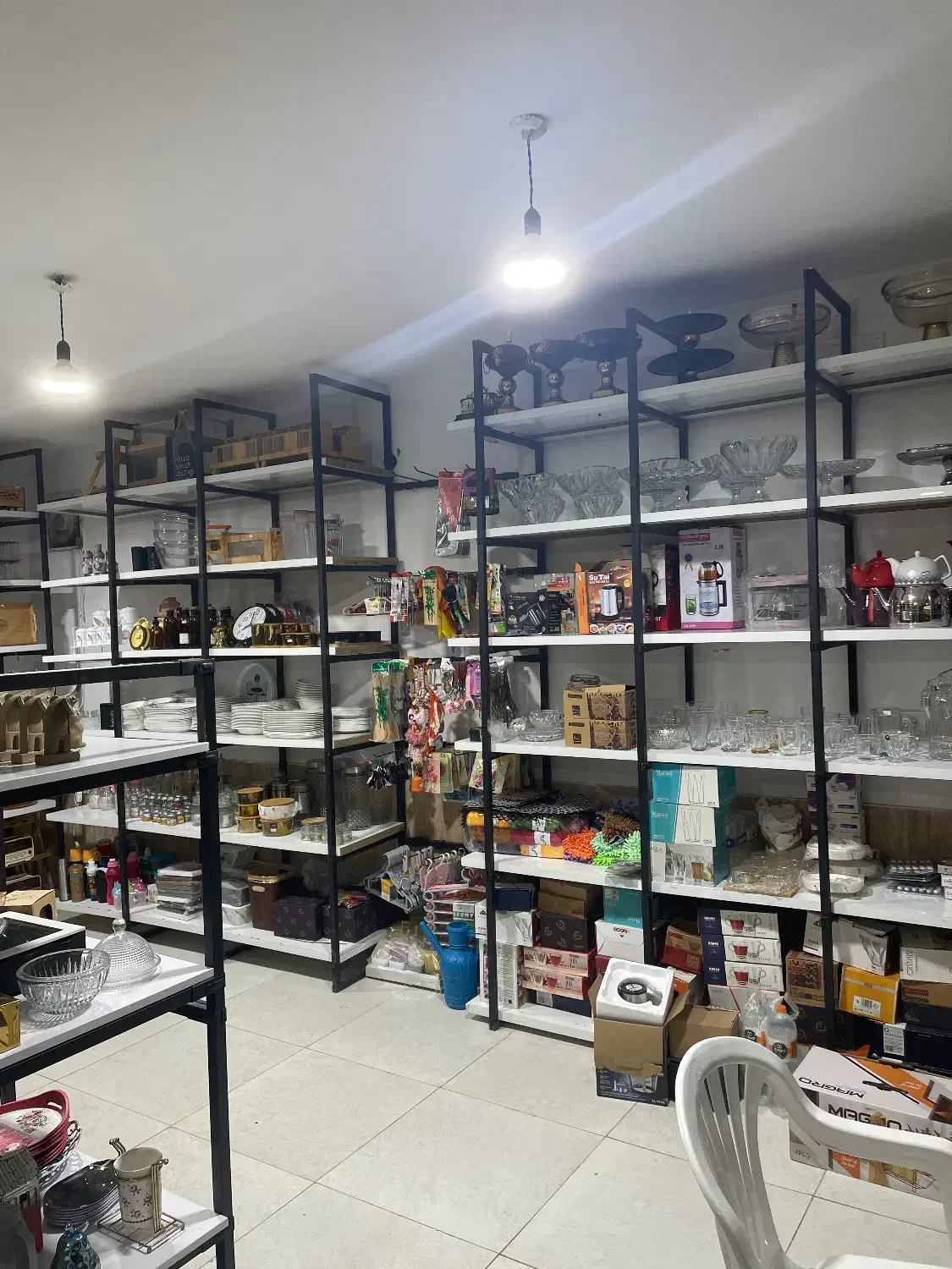 استخدام فروشنده خانم در لوازم خانگی|استخدام خدمات فروشگاه و رستوران|تالش, تالش|دیوار