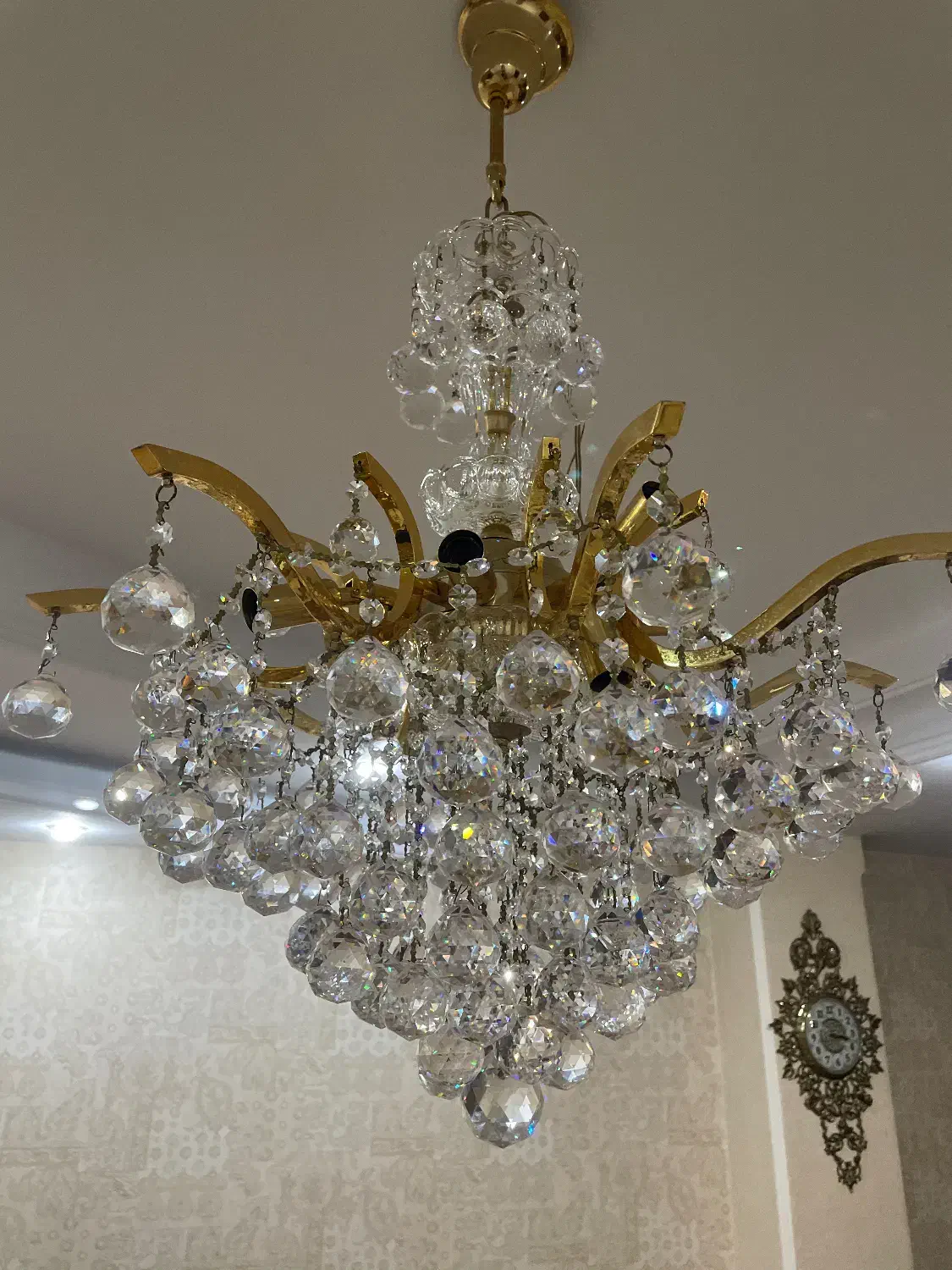 لوستر کریستالی سقفی  ۸ شاخه|لوستر و چراغ آویز|تهران, شهرک پرواز|دیوار