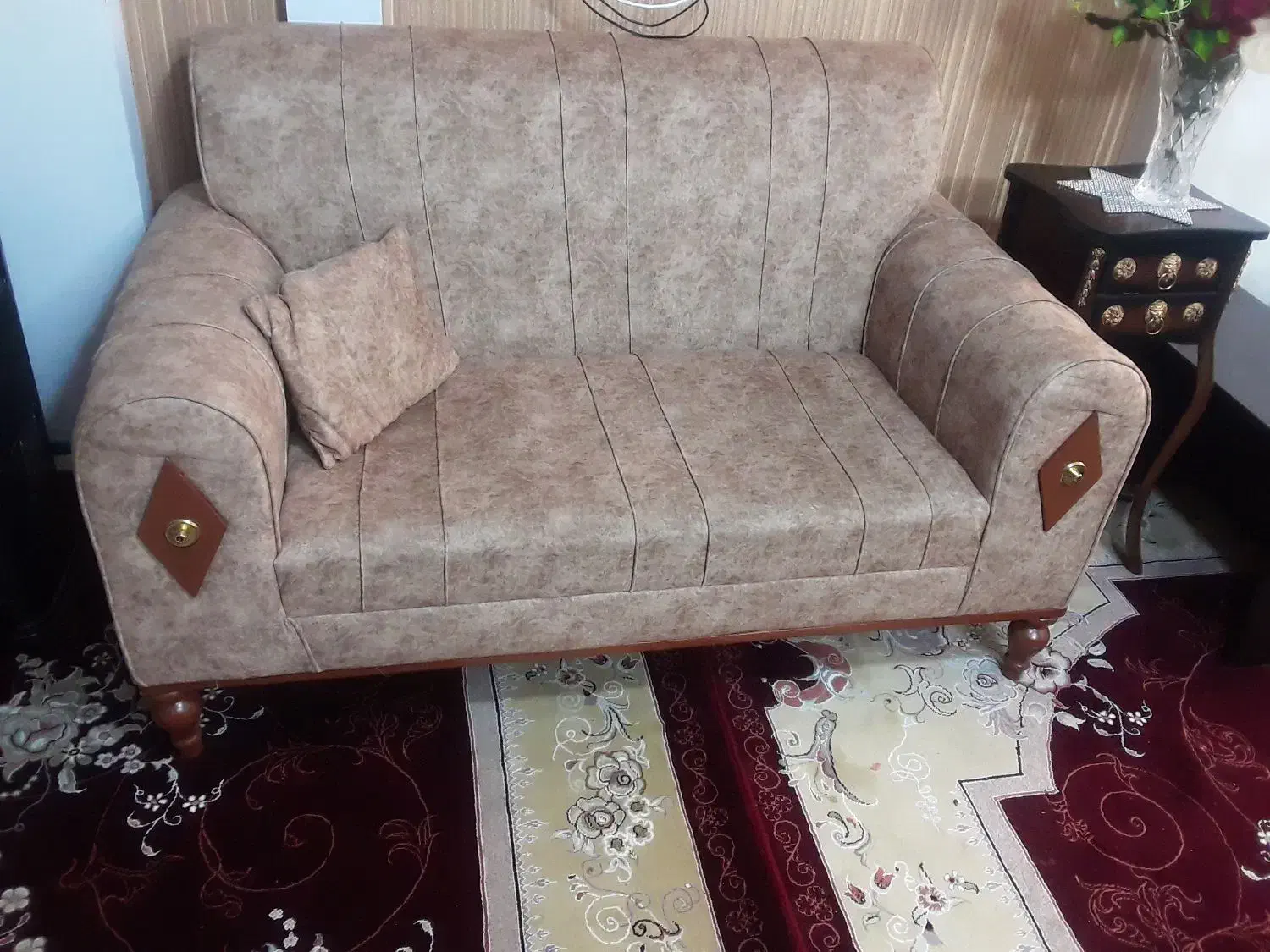 مبل ۷ نفره درحدنو|مبلمان خانگی و میز عسلی|کاشان, فاز ۲ ناجی آباد|دیوار