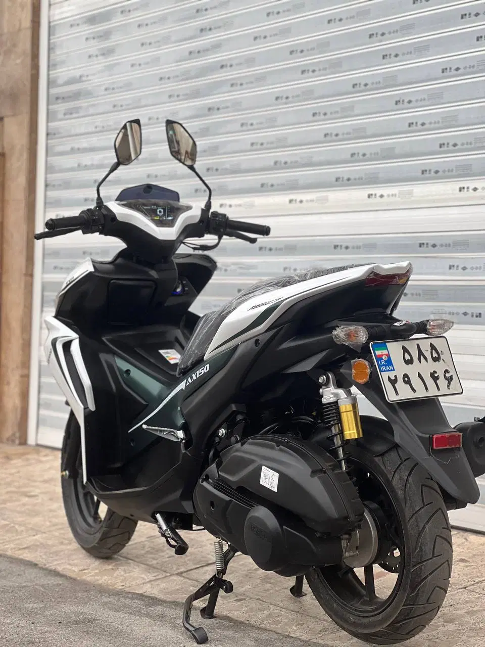 آیروکس 1405 adv کلیک زیر قیمت|موتورسیکلت|رشت, اسماعیل آباد|دیوار
