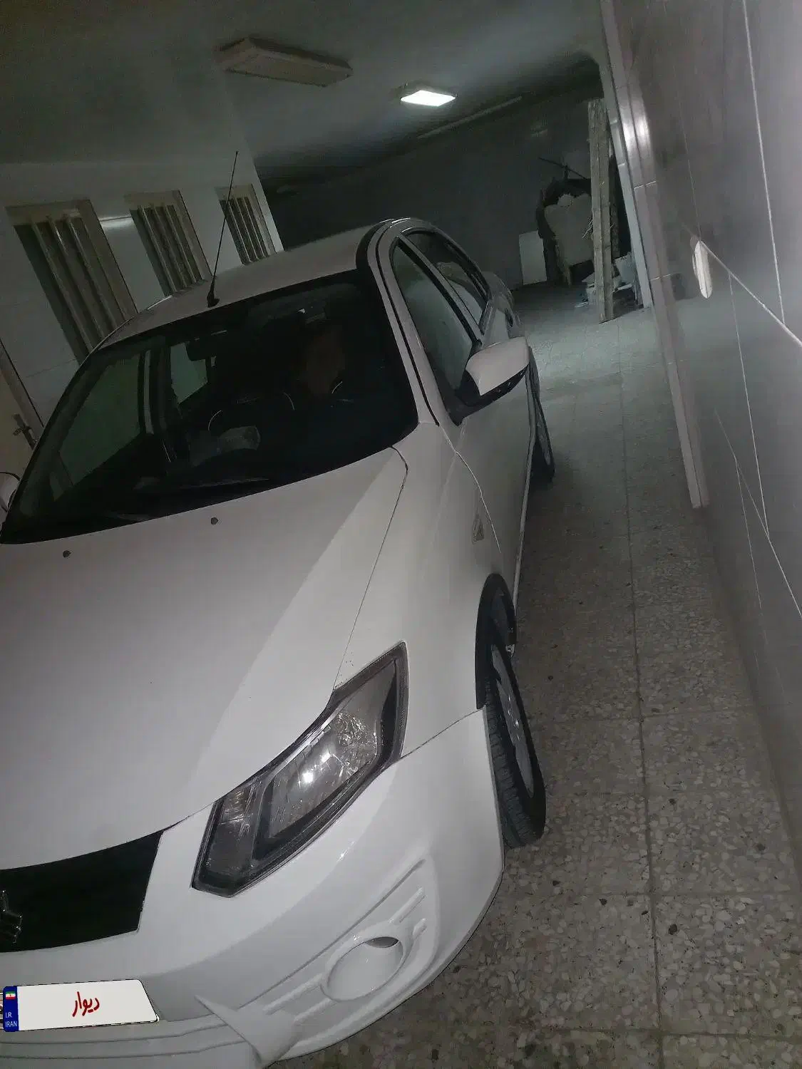 ساینا 98برج ۱۱ سفید|خودرو سواری و وانت|اسلام‌شهر, شهرک احمدیه|دیوار